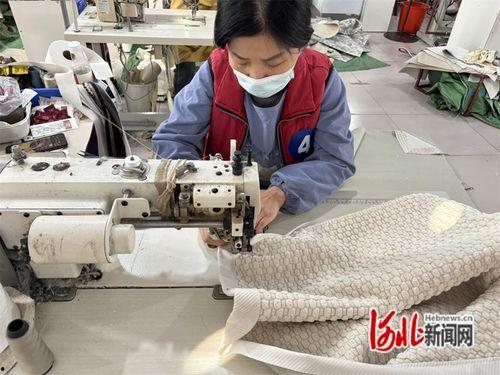 缝纫工,缝纫工的技艺传承与时尚创新之旅